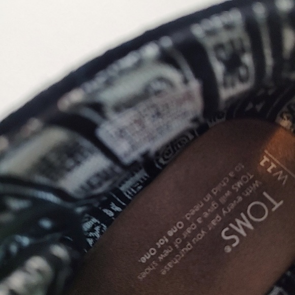 Toms Suede Desert Wedge Lace Up Bootie Black Size W11 - Picture 4 of 10